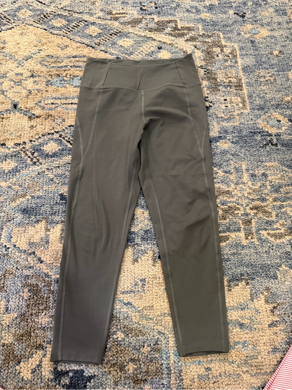 Girlfriend collective High-Waist Performance Leggings in Olive Green